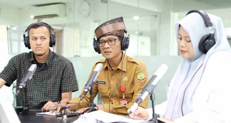 Kadis Kominfo Tanjungpinang Teguh Susanto: Setiap Kritik Warga Jadi Bahan Evaluasi Pemerintah Kadis Kominfo Tanjungpinang Teguh Susanto: Setiap Kritik Warga Jadi Bahan Evaluasi Pemerintah