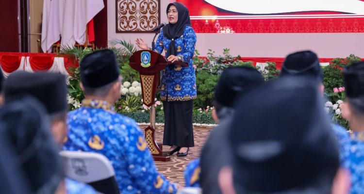 Lantik 184 ASN Pemprov Kepri, Sekda Misni: Junjung Tinggi Nilai Ber-AKHLAK dalam Pengabdian