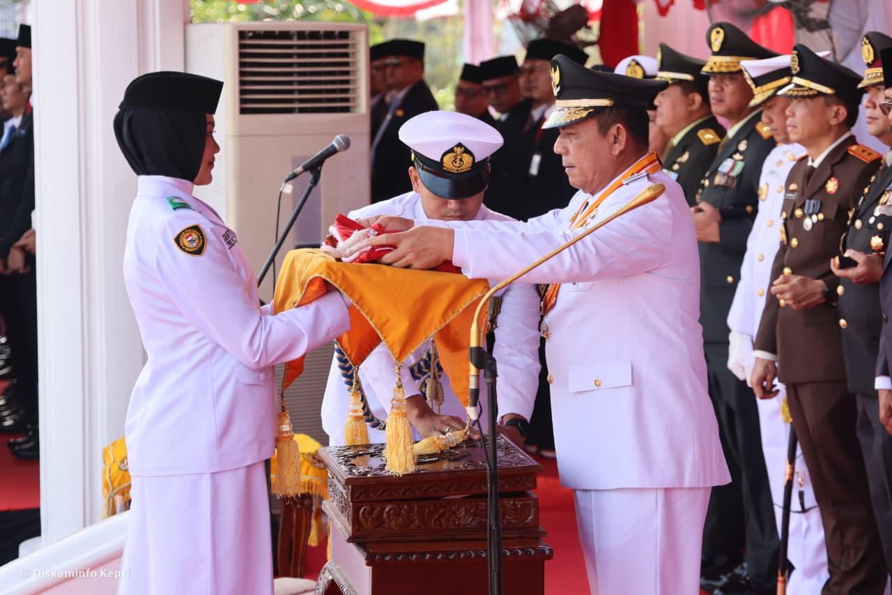 Gubernur Ansar Pimpin Upacara HUT ke-81 RI: Kepri Perisai Kedaulatan Maritim Indonesia