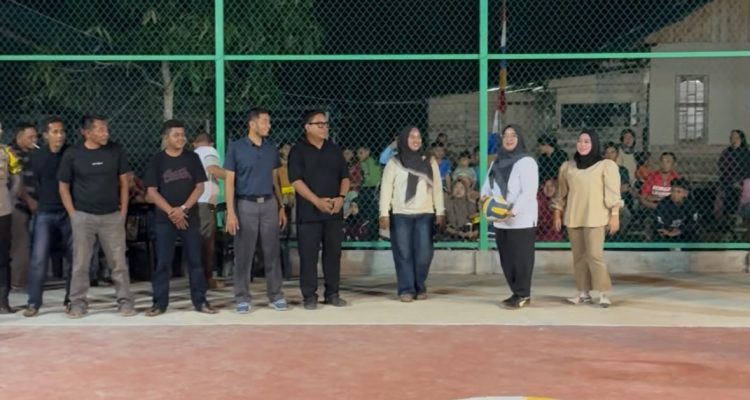 Buka Turnamen Voli Senempek Open I 2026, Ketua DPRD Lingga Dorong Pembinaan Atlet dari Desa