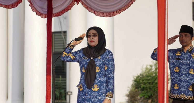 Misni Pimpin Upacara HUT ke-81 RI di Lingkungan Pemprov Kepri: Kemerdekaan Jembatan Menuju Berdaulat