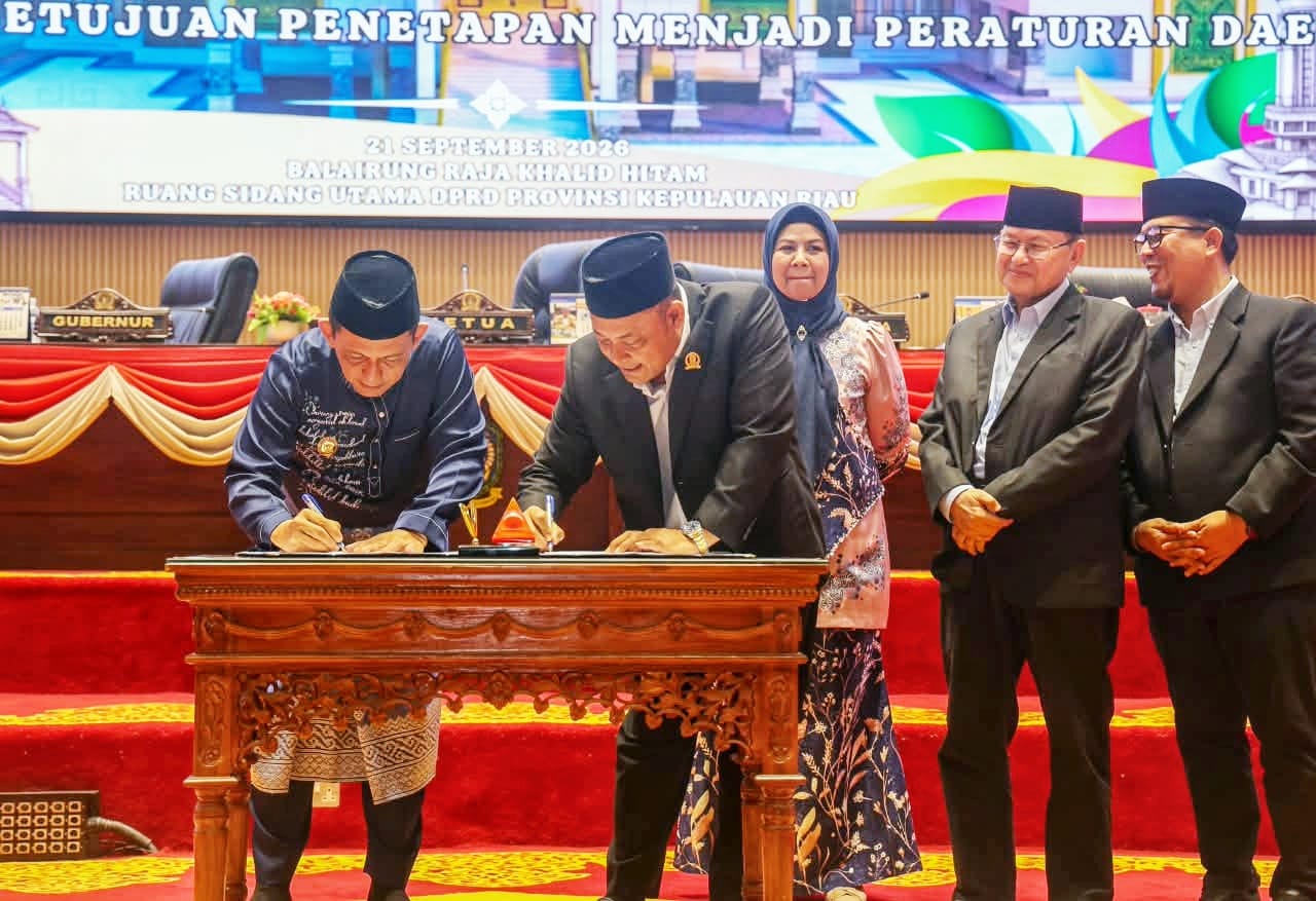 DPRD dan Pemrov Sepakati Perubahan APBD Kepri 2026, Pendapatan Naik Rp82,19 Miliar