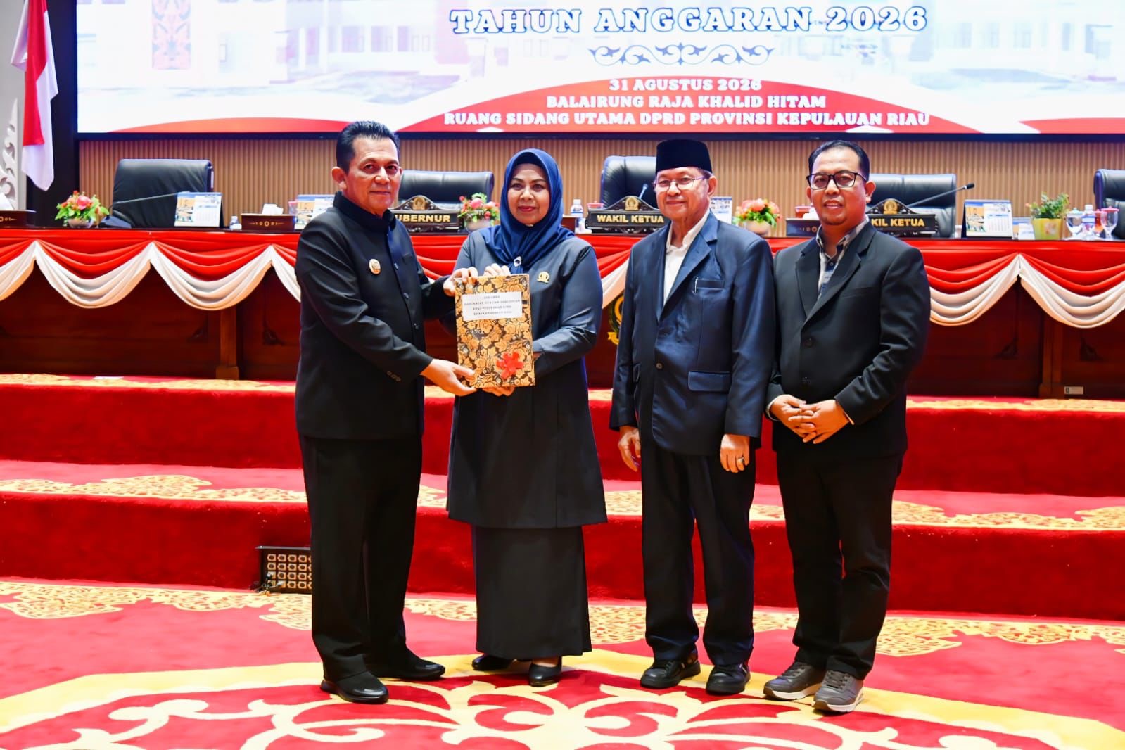 Paripurna DPRD Kepri Bahas Perubahan KUA-PPAS 2026, Pendapatan Diproyeksi Naik Rp24,07 Miliar