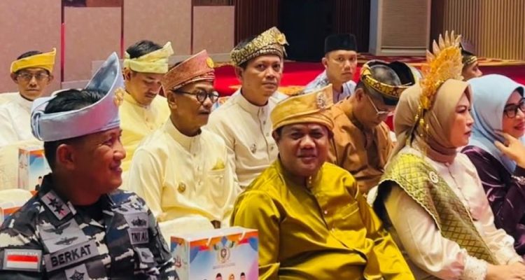 Wabup Raja Bayu Hadiri Paripurna HUT ke-24 Kepri, Perkuat Sinergi Pembangunan Daerah