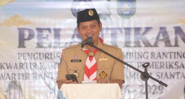 Raja Bayu Lantik Pengurus Gerakan Pramuka Siantan Timur, Tekankan Pembinaan Generasi Muda