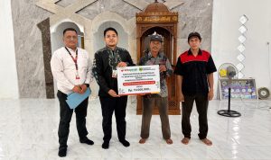 Masjid Al Huda Kampung Semincot Lingga Terima Bantuan CSR dari BRK Syariah
