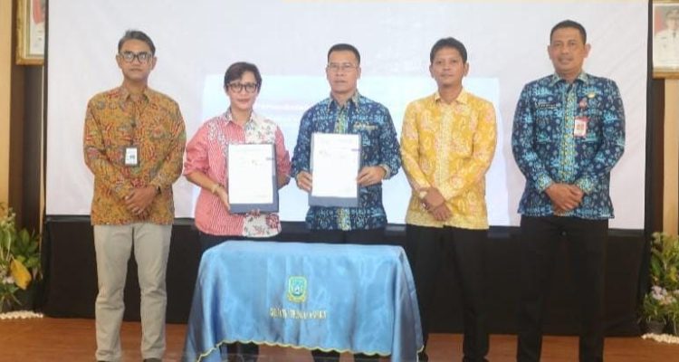Bupati Aneng Minta Yayasan Anambas Buktikan Kerja Nyata, Bukan Sekadar Laporan 32 Desa